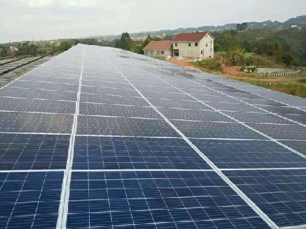 在四川光伏发电安装中地面式和分布式的区别